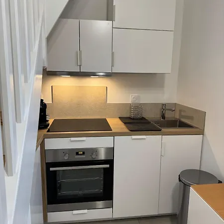 Apartment Centre