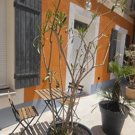 Apartment Centre